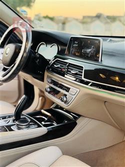 بي ام دبليو الفئة 7